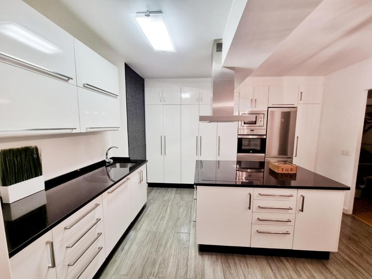 El Piso De Maria Apartment Vigo Bagian luar foto